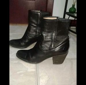 Frye black leather boots size 8.5